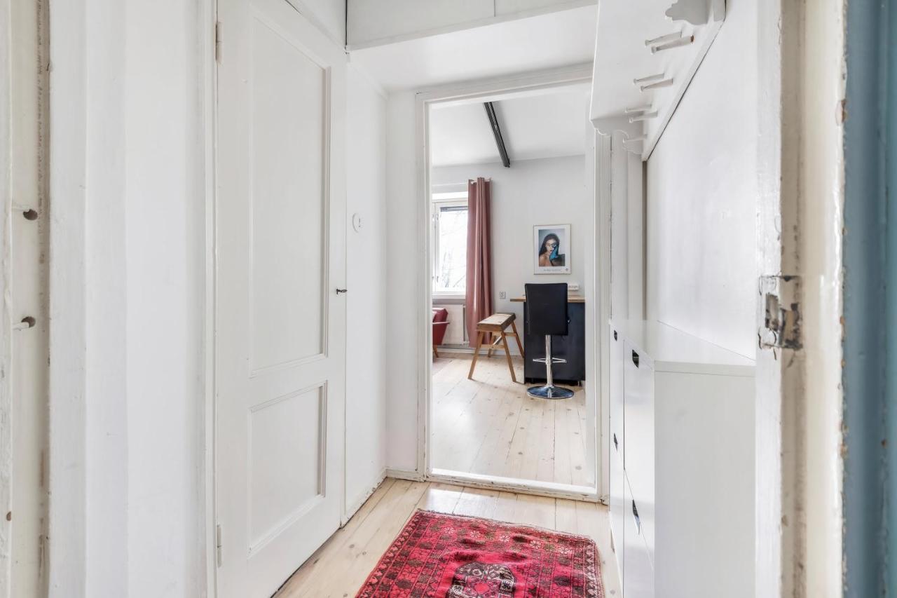 Apartamento Wehost Modern Kitchen Studio With Bright Colours Helsinki Exterior foto